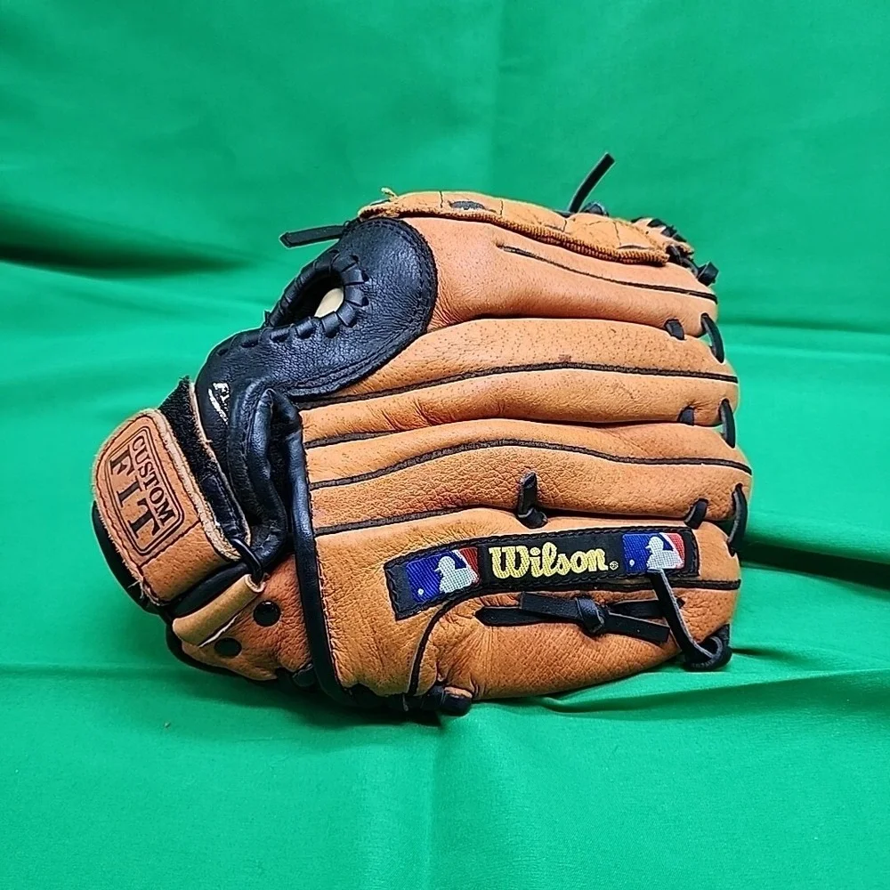 Wilson Black and Tan Kids Mittens